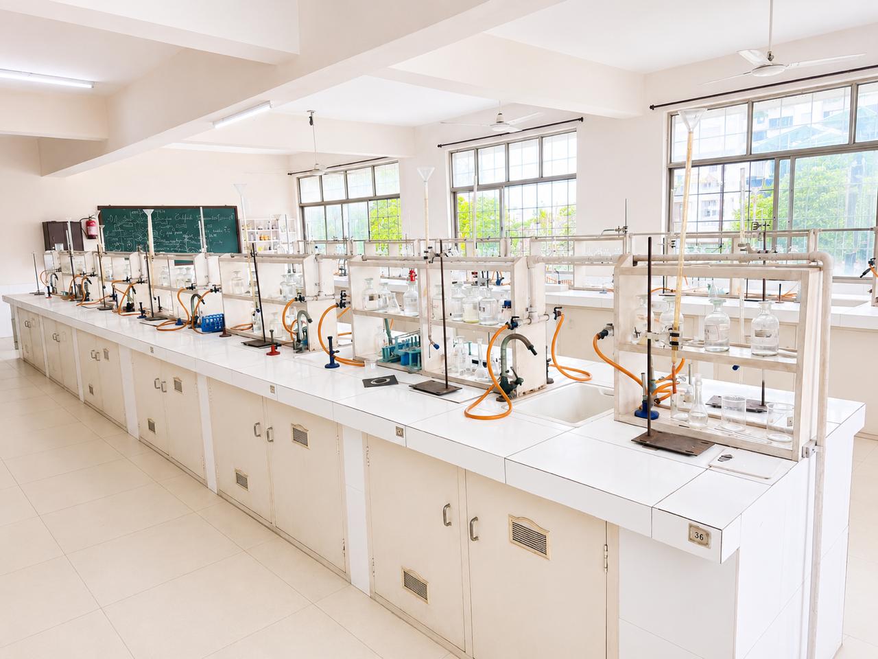CHEMISTRY LAB