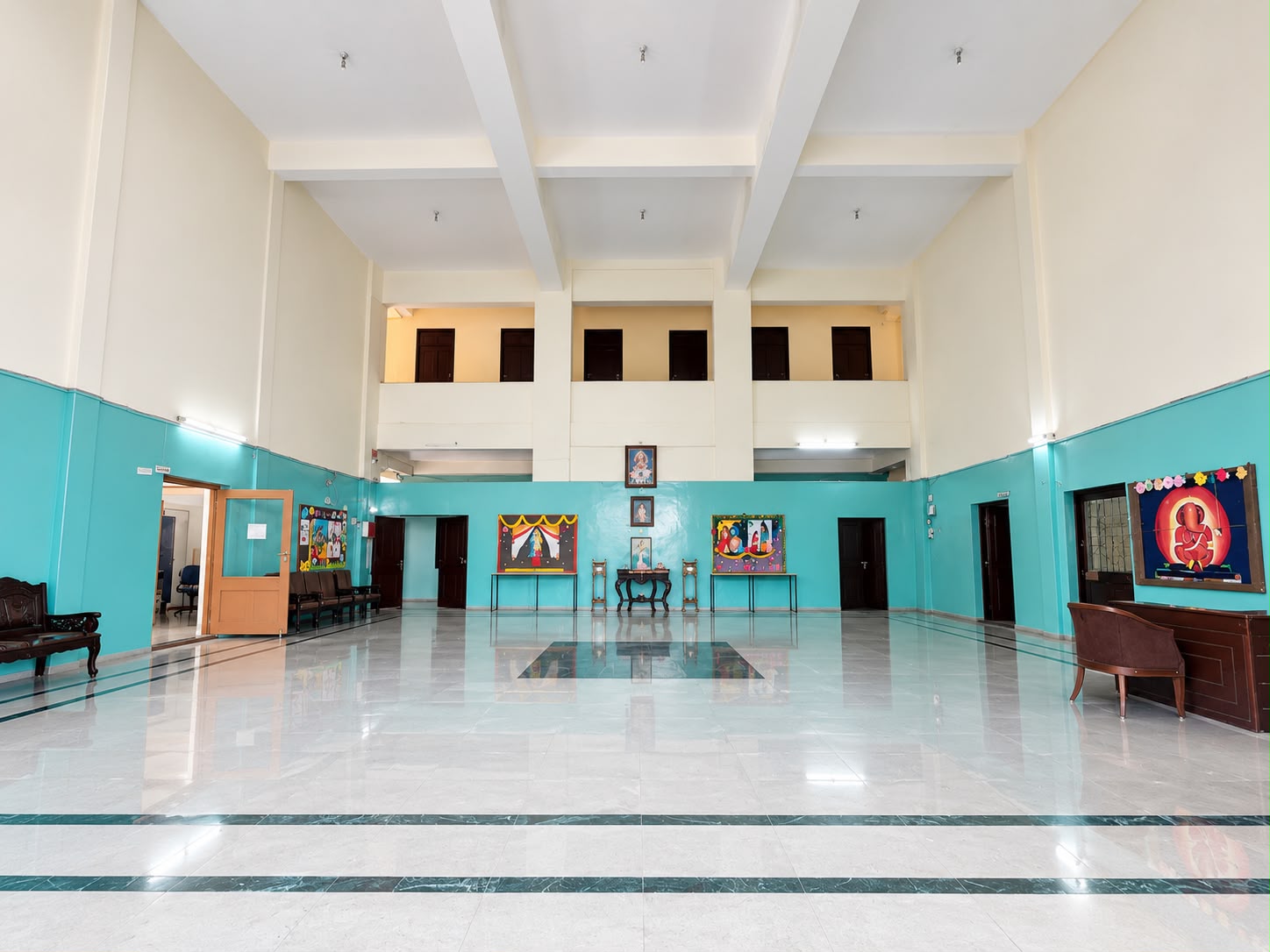 ENTRANCE HALL